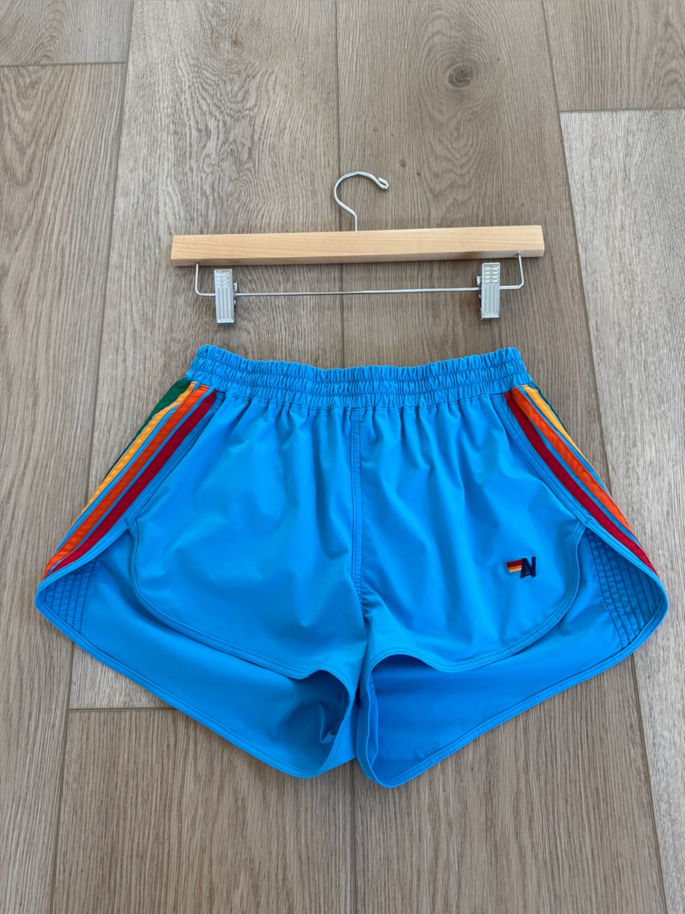 Aviator Nation WOMEN'S 5 STRIPE FLEX BOARD SHORTS - PARROT // RAINBOW Size M - Picture 6 of 7
